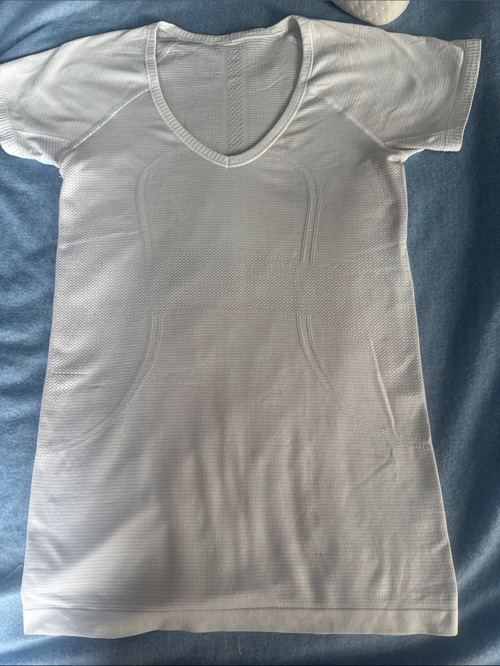 Lululemon women’s t-shirt